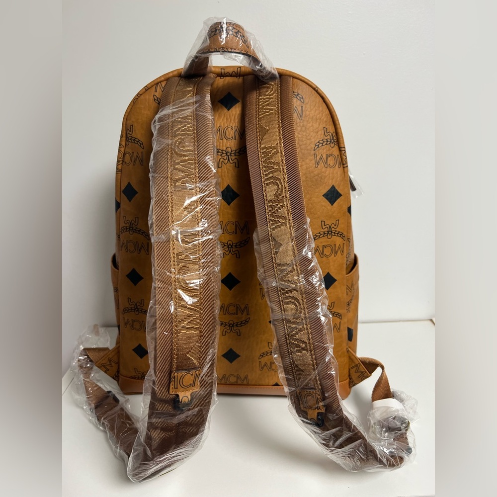 MCM Stark Backpack in Maxi Visetos - Picture 6 of 7
